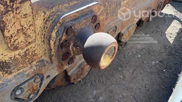 Trunnion komatsu D275 impecable estado