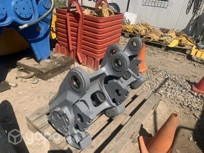 Komatsu D155AX-6 disponemos de Boguie impecable