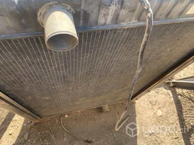 Komatsu PC300-7 disponemos de radiador agua