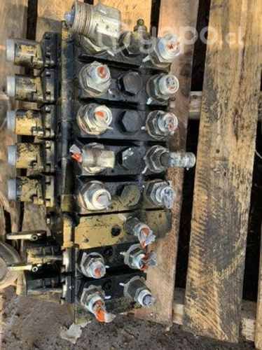 Cuerpo Valvula retro excavadora 416E impecable