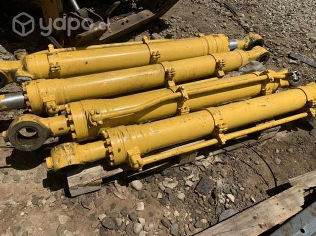 Komatsu cilindro hidráulico impecable