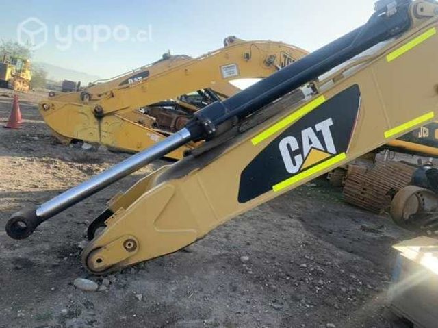 Excavadora Caterpillar 336D, cilindro ataque