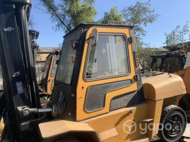 Cabina grúa horquilla muy buen estado operacional