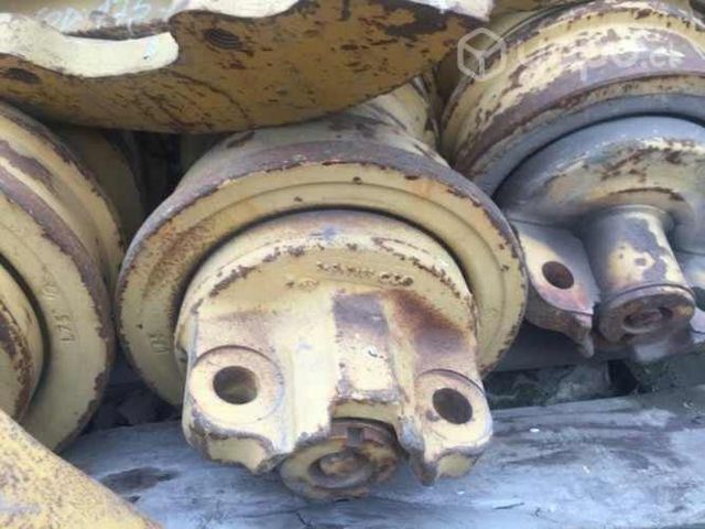 Rodillos komatsu D375 originales impecables