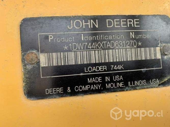 Cargador frontal 744K, balde impecable