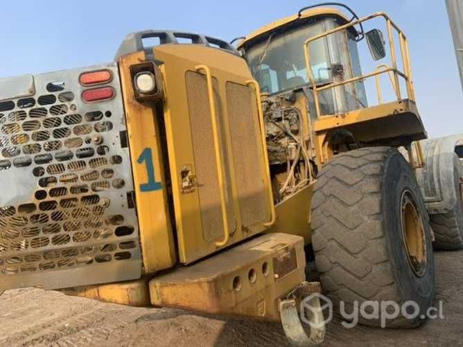 Cargador frontal 744K, balde impecable