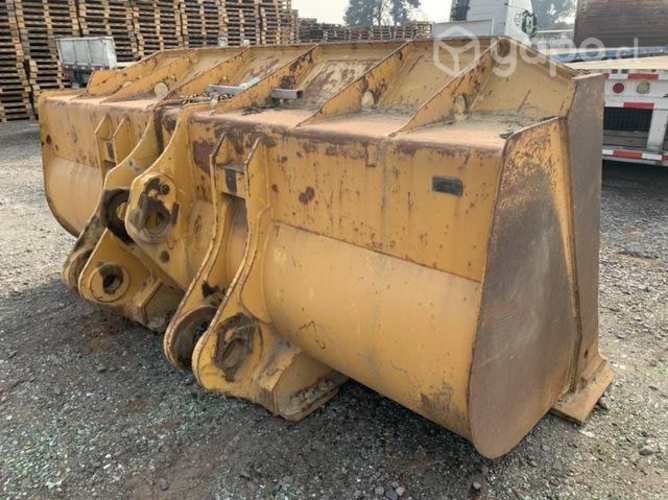 Balde Jhon Deere 744K impecable estado