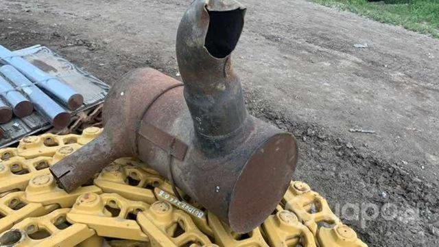 Silenciador Komatsu PC200 buen estado