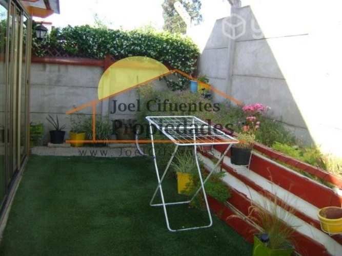 Condominio, soleada, 3 dormitorios, 3 baños C-2302