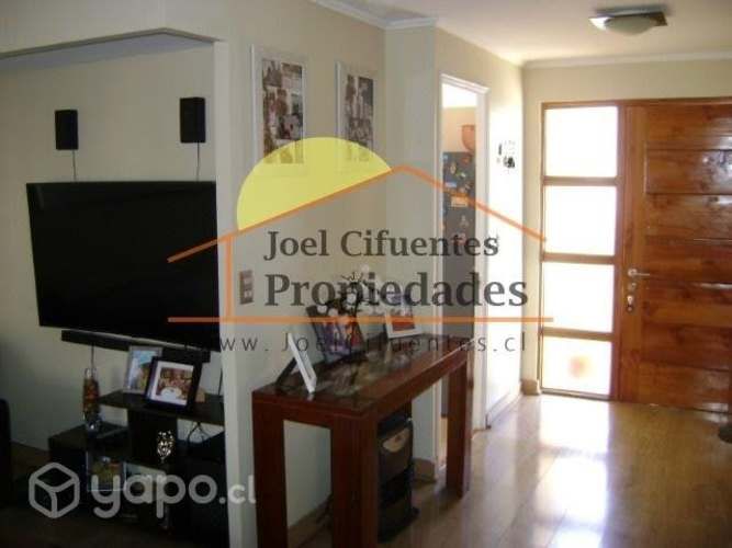 Condominio, soleada, 3 dormitorios, 3 baños C-2302
