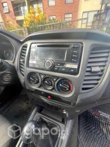 Mitsubishi l200 2020