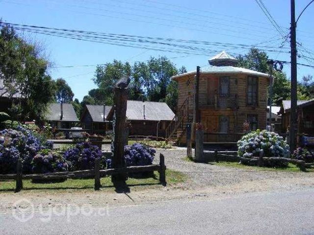 Amplio terreno con 7 cabañas niebla central (690)