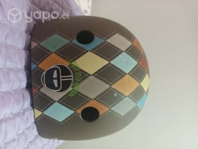 Casco de bicicleta- nutcase