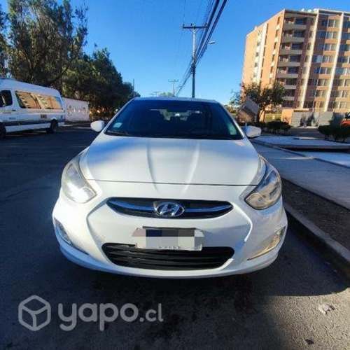 Hyundai accent 2019 1.4 sexta full 67mil km