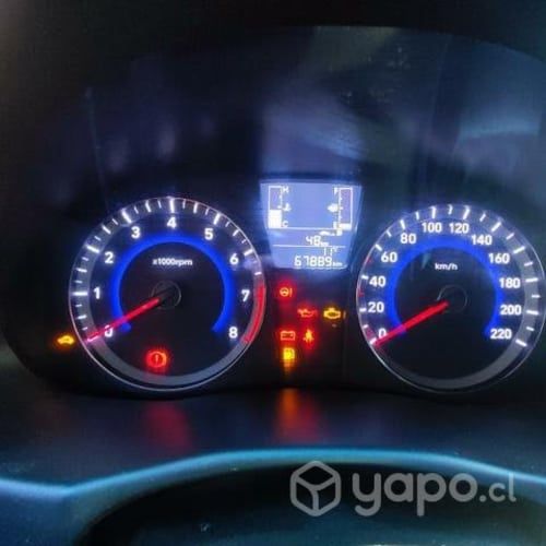 Hyundai accent 2019 1.4 sexta full 67mil km