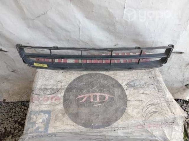 Rejilla parachoque suzuki sx4 original 07-14