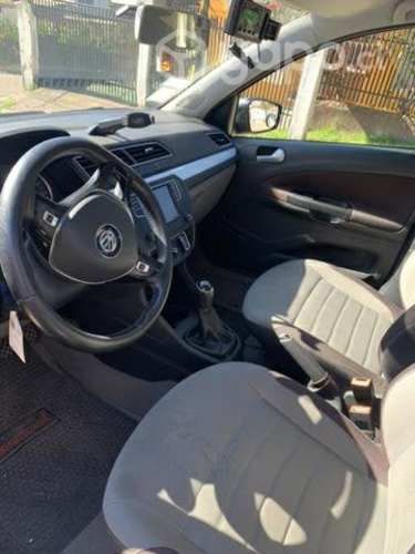 Se vende Taxi ejecutivo. Excelente estado.