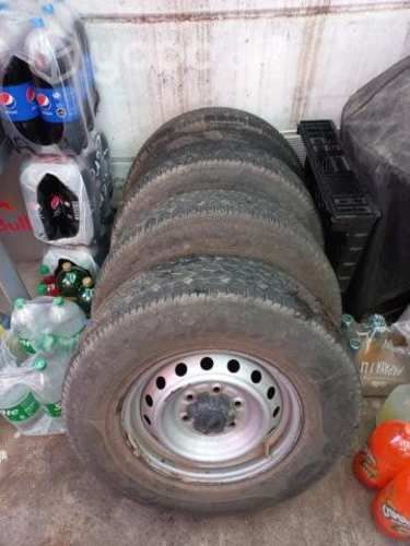 Llanta con neumático