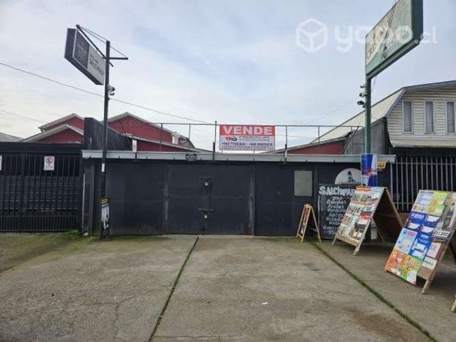 Se vende botilleria y local comercial