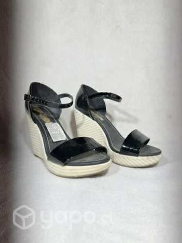 Sandalia con taco Moleca 38 Eur