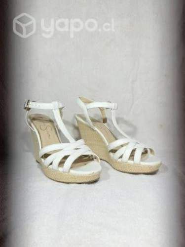 Sandalia con taco Jessica Simpson