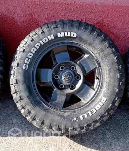 Juego de 5 Llantas Toyota originales aro 16