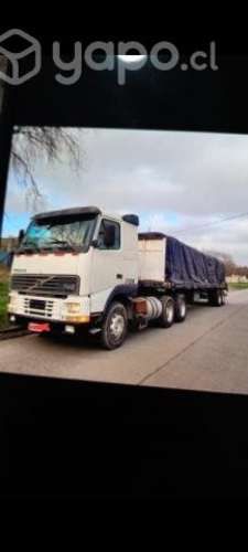 Tracto camión Volvo 380 doble tracción