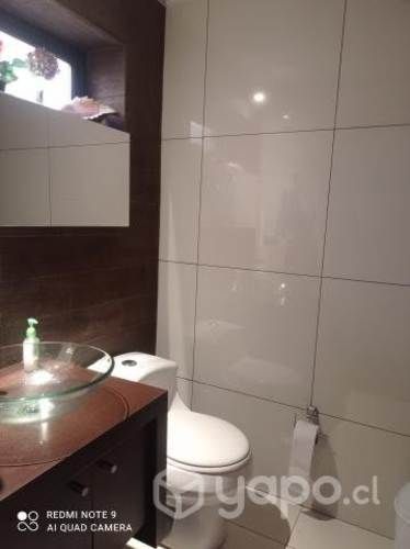 Excelente casa con preciosa vista en barrio exclusivo IDAHUE