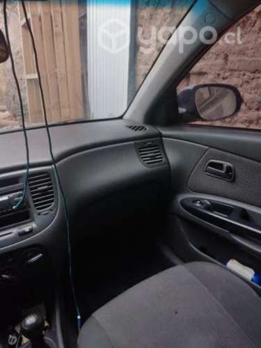 Kia rio 5 jb 2010