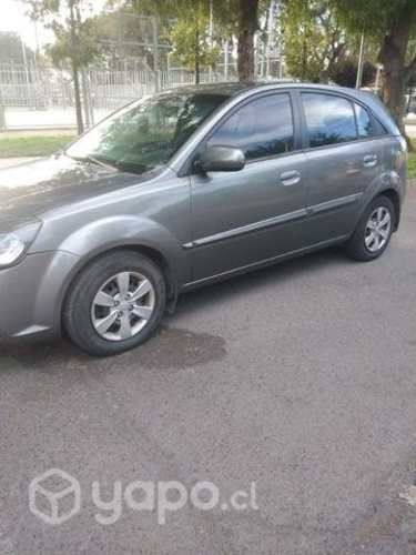 Kia rio 5 jb 2010
