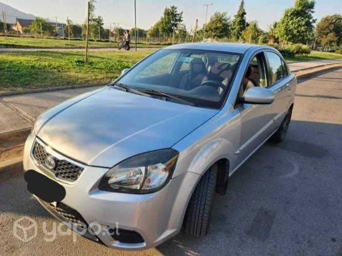 KIA poco km, año 2012