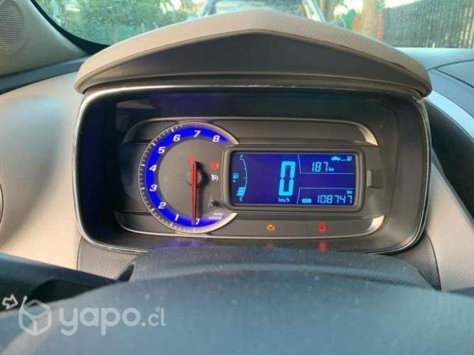 Vendo Chevrolet Tracker 2014 buen estado