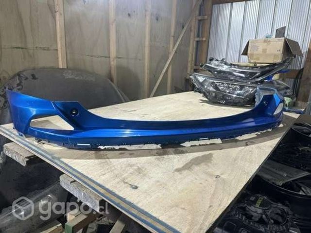 Parachoque trasero Toyota RAV4