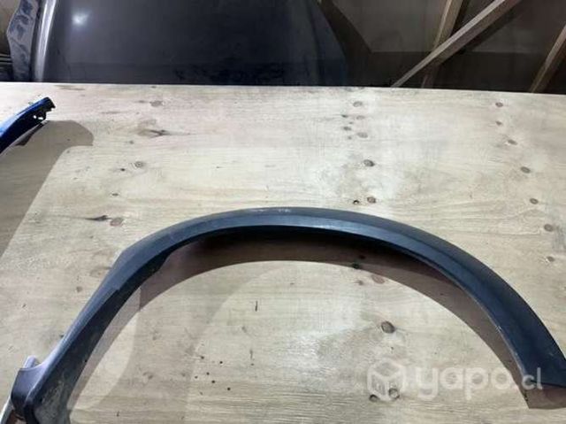 Moldura pasarueda jac T8