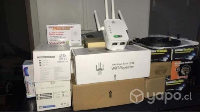Repetidor Extensor WIFI inalámbrico y Router