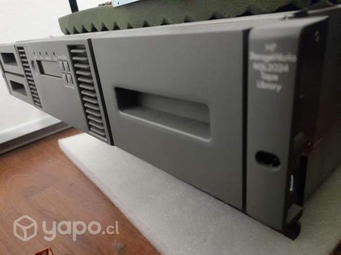 Libreria MSL2024 con 1 Drive LTO4