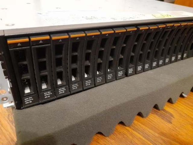 Liquido Storage IBM Exp2524 - 6100-HC2 / SystemX