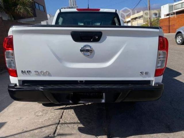 Nissan NP 300