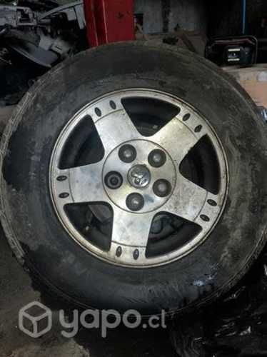 Juego llantas Dodge
