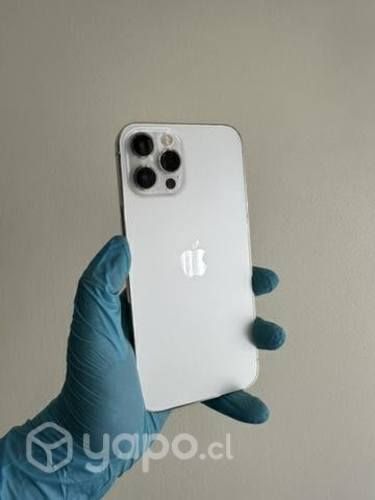 IPhone 12 Pro Max blanco usado sin caja
