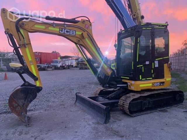 Miniexcavadora JCB solo 40 horas