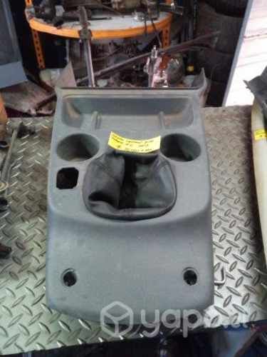 Consola central piso Ford ranger 3.2 2013