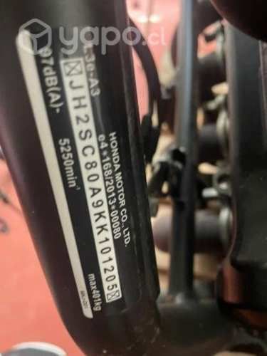 Moto honda CB1000R para proyecto de restauración