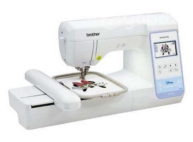 Máquina de Bordar Brother modelo PE830DL DISNEY