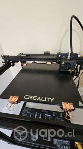 Impresora 3D ender 5 + 2 rollos de filamentos PLA
