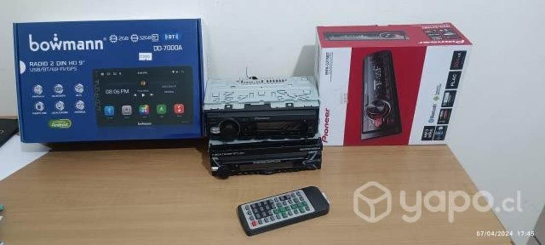 Radio Pioneer y Bowmann