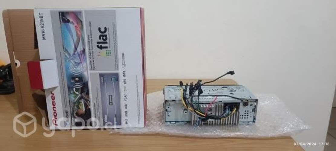 Radio Pioneer y Bowmann