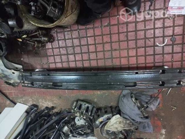 Refuerzo de parachoque trasero Nissan xtrail 2019