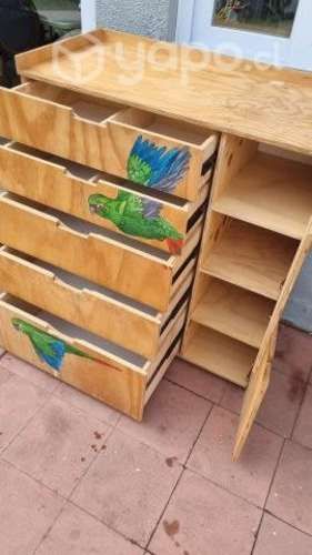 Comoda grande de terciado