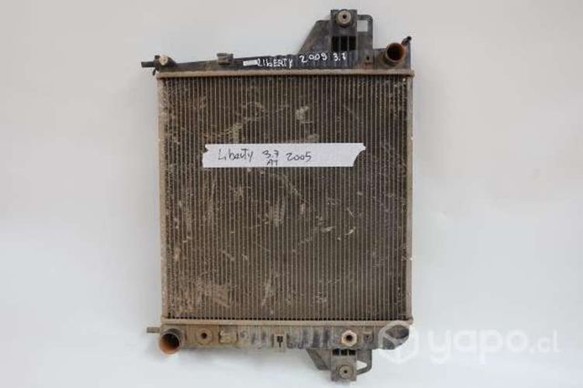 Radiador Jeep New Cherokee Liberty 3.7 At 2005